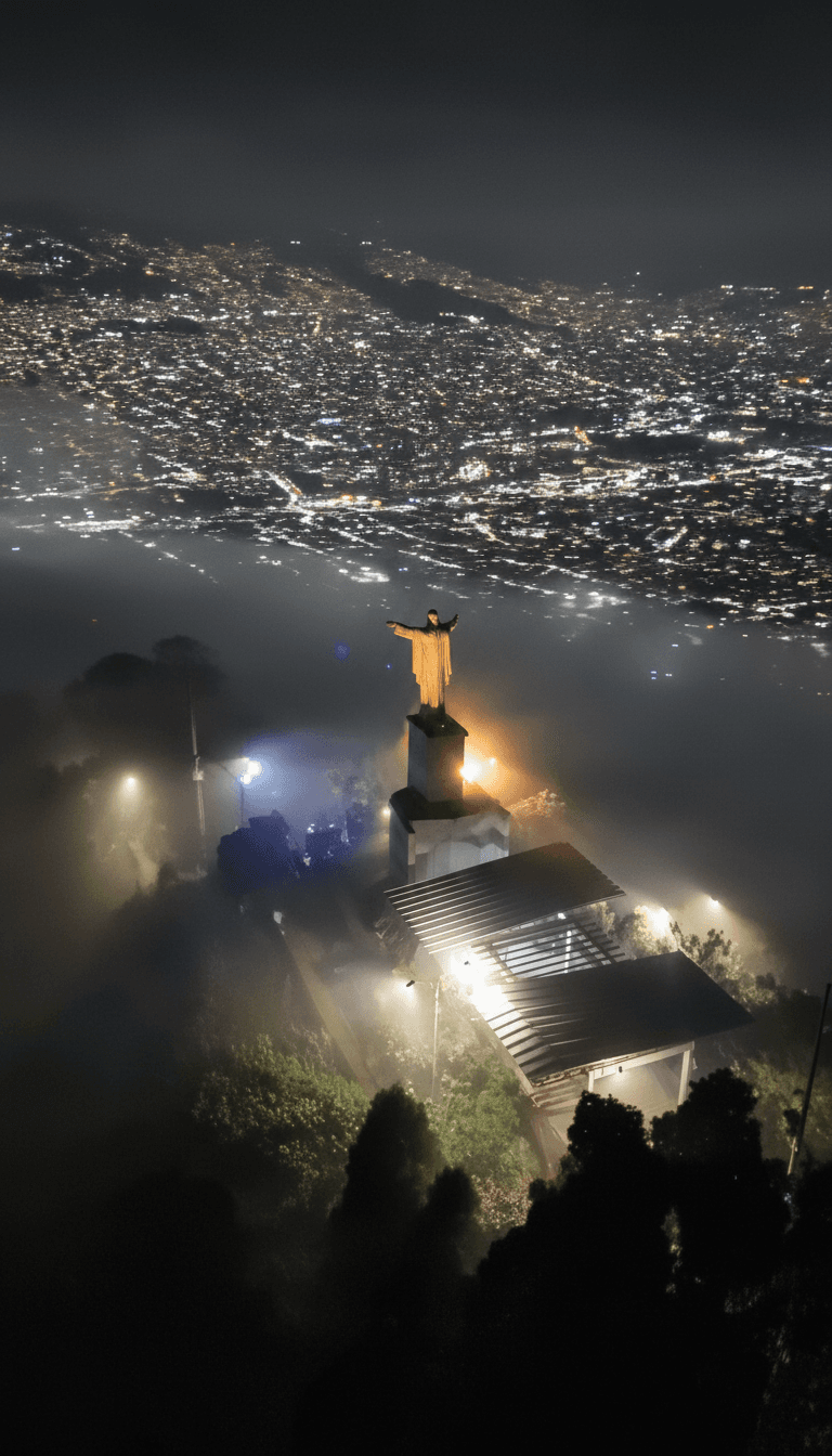 Noche Mágica: Medellín desde las Alturas