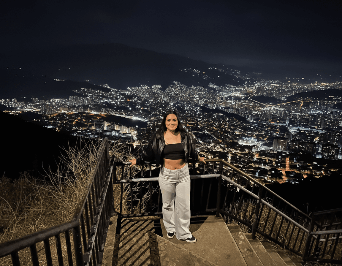 Medellín Nocturno desde Arriba