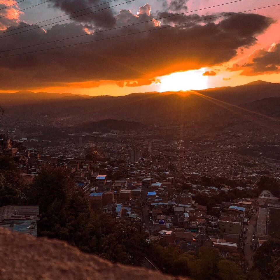 Foto Atardecer en Medellín